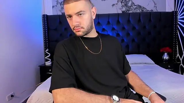 MaximusDick1  online show from 04/11/26, 12:20