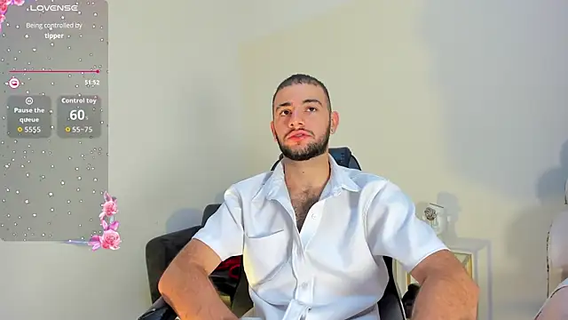 Snapshot of MaximusDick1_ chatting on 07/16/26, 11:49 MaximusDick1 online show from 07/16/26, 11:49
