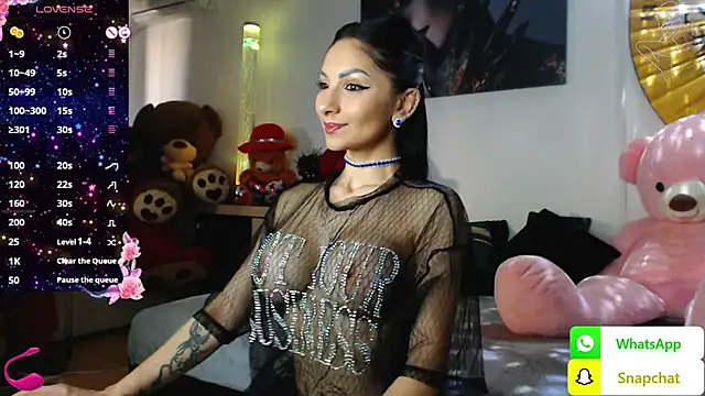 Snapshot of EvelynAisha chatting on 02/14/25, 12:57 EvelynAisha online show from 02/14/25, 12:57