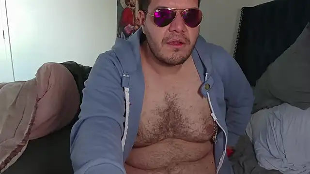 Snapshot of bearcloudcomputa chatting on 01/04/25, 09:52 bearcloudcomputa online show from 01/04/25, 09:52