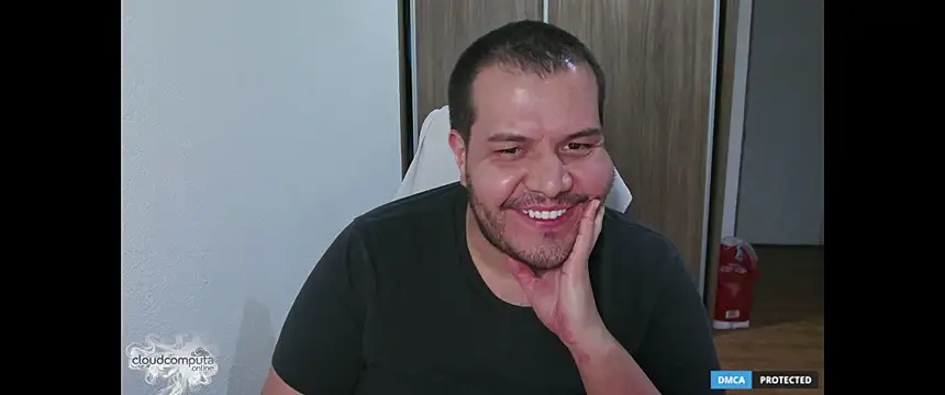 Snapshot of bearcloudcomputa chatting on 11/10/25, 04:11 bearcloudcomputa online show from 11/10/25, 04:11