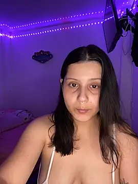 Snapshot of Sophie__Carter_ chatting on 10/16/25, 02:56 Sophie Carter online show from 10/16/25, 02:56