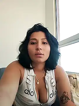 Pauilina online show from 01/18/25, 10:17