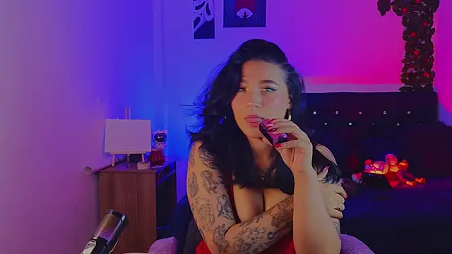 Pauilina online show from 03/26/26, 04:23