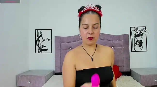 Snapshot of LunaSmitt chatting on 03/13/25, 01:32 LunaSmitt online show from 03/13/25, 01:32