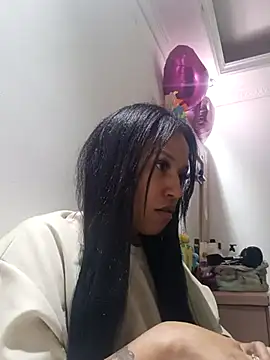 Snapshot of devi_black13_ chatting on 02/11/25, 11:01 devi black13 online show from 02/11/25, 11:01