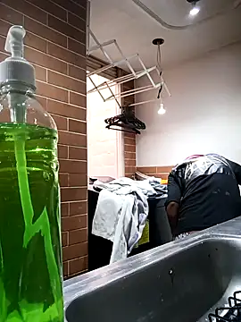 Snapshot of devi_black13_ chatting on 12/22/25, 06:05 devi black13 online show from 12/22/25, 06:05