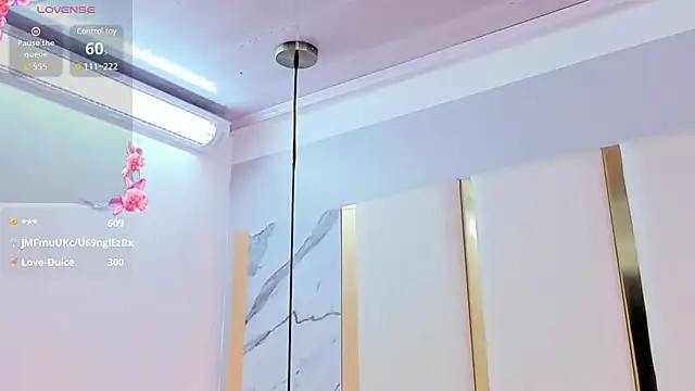 SalommeFlores online show from 02/05/25, 06:35