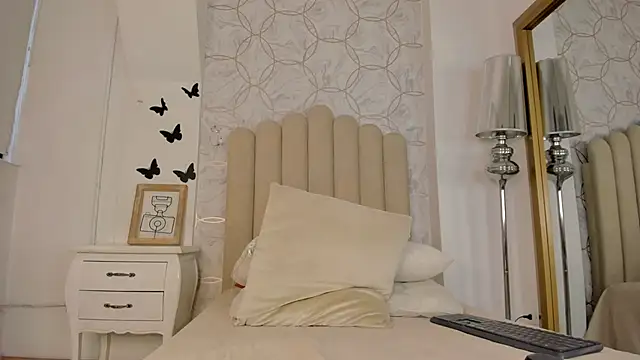 Foxy200   online show from 01/05/26, 08:23