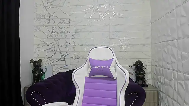 Im Milan Rs online show from 02/18/25, 12:15