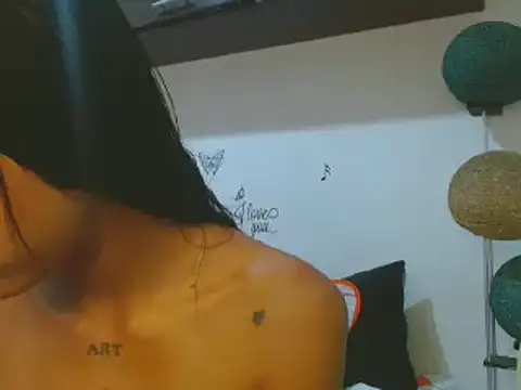 dulcelatina222 online show from 12/27/24, 05:42