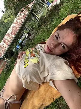 Snapshot of HannaSmiith chatting on 01/28/25, 05:56 HannaSmiith online show from 01/28/25, 05:56