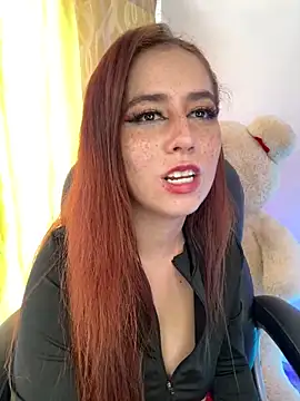 Snapshot of HannaSmiith chatting on 02/28/25, 04:31 HannaSmiith online show from 02/28/25, 04:31