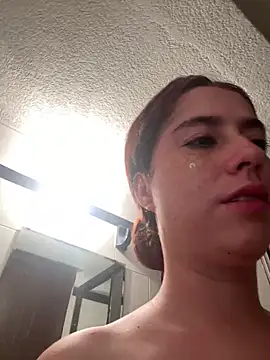 Snapshot of HannaSmiith chatting on 03/11/25, 10:29 HannaSmiith online show from 03/11/25, 10:29