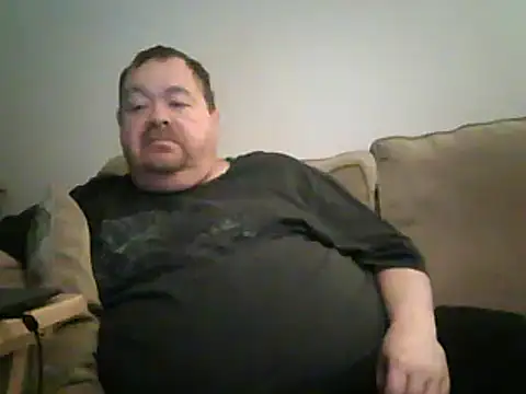 Snapshot of hitman_35 chatting on 12/03/24, 04:58 hitman 35 online show from 12/03/24, 04:58