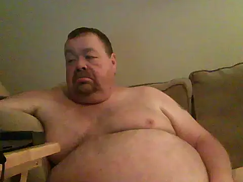 Snapshot of hitman_35 chatting on 11/09/25, 04:44 hitman 35 online show from 11/09/25, 04:44