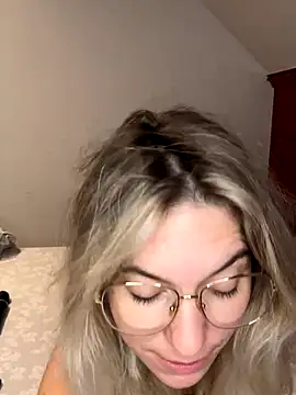 carlaaa online show from 09/29/25, 07:51