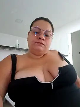 Snapshot of carola_hotwife chatting on 05/09/26, 11:59 carola hotwife online show from 05/09/26, 11:59