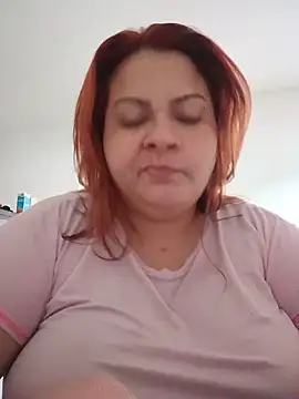 Snapshot of carola_hotwife chatting on 05/18/26, 12:11 carola hotwife online show from 05/18/26, 12:11