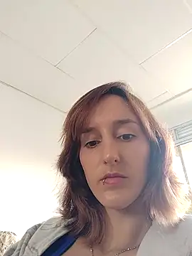 Ambar Roux  online show from 11/03/25, 03:35