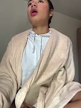  Luana online show from 12/30/24, 12:42