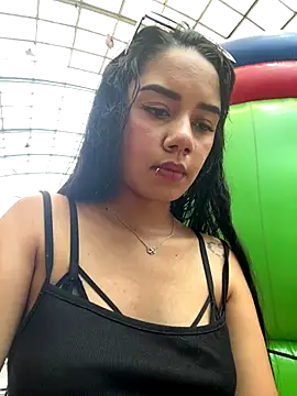  Luana online show from 11/04/25, 07:02