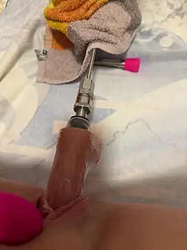 luisa1 online show from 04/08/26, 07:03