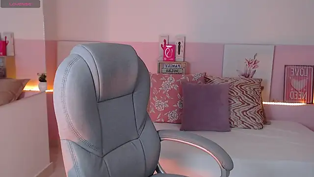 violeta leon online show from 03/22/25, 01:22