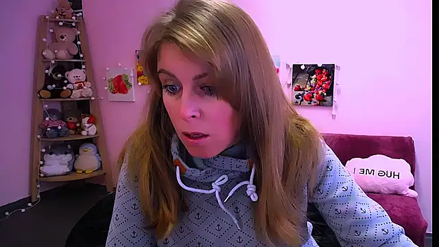 Hot Milady online show from 02/05/26, 07:35