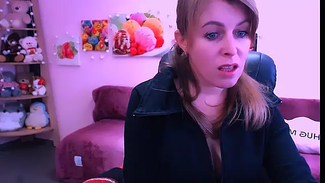 Hot Milady online show from 02/20/26, 08:16