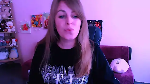 Hot Milady online show from 03/24/26, 09:25