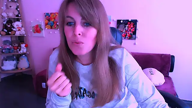 Hot Milady online show from 04/16/26, 07:42