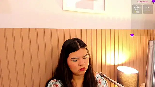 klhoe boobs online show from 02/08/26, 04:05