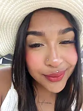 Mariangel 11 online show from 10/17/25, 02:19