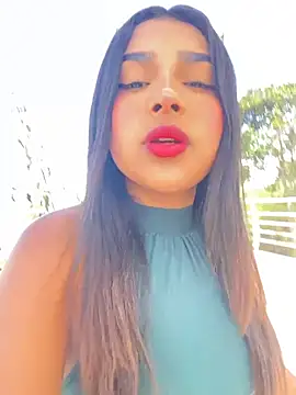 Snapshot of Mariangel_11 chatting on 05/19/26, 02:56 Mariangel 11 online show from 05/19/26, 02:56