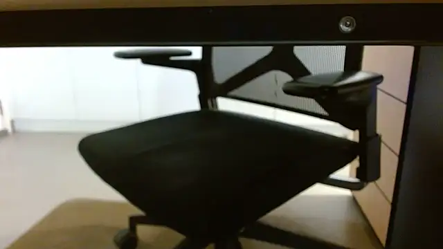 Snapshot of lovewalknaked chatting on 11/17/25, 07:25 lovewalknaked online show from 11/17/25, 07:25