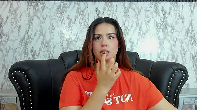 Snapshot of Miamontoya chatting on 01/21/25, 08:54 Miamontoya online show from 01/21/25, 08:54