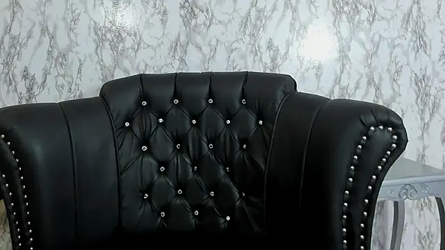 Snapshot of Miamontoya chatting on 01/31/25, 11:45 Miamontoya online show from 01/31/25, 11:45