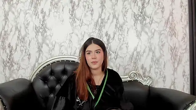 Snapshot of Miamontoya chatting on 02/19/25, 04:55 Miamontoya online show from 02/19/25, 04:55