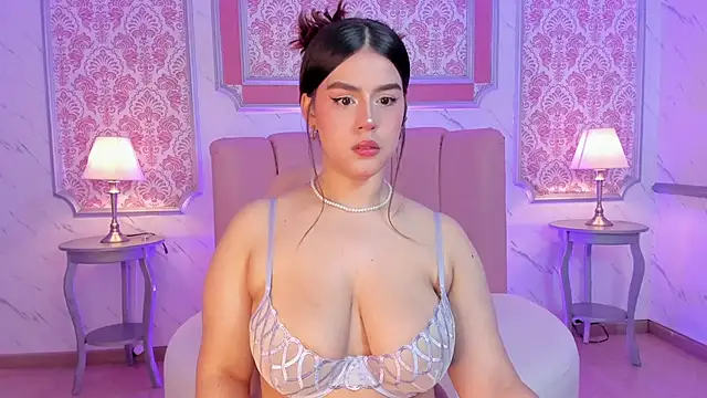 Snapshot of Miamontoya chatting on 02/28/25, 01:14 Miamontoya online show from 02/28/25, 01:14