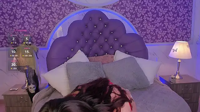 Snapshot of Miamontoya chatting on 10/10/25, 01:32 Miamontoya online show from 10/10/25, 01:32