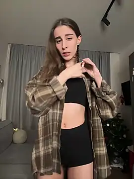 Snapshot of HellPeach chatting on 01/23/25, 03:54 HellPeach online show from 01/23/25, 03:54