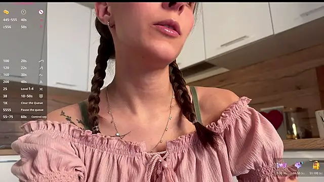 HellPeach online show from 12/01/25, 01:05