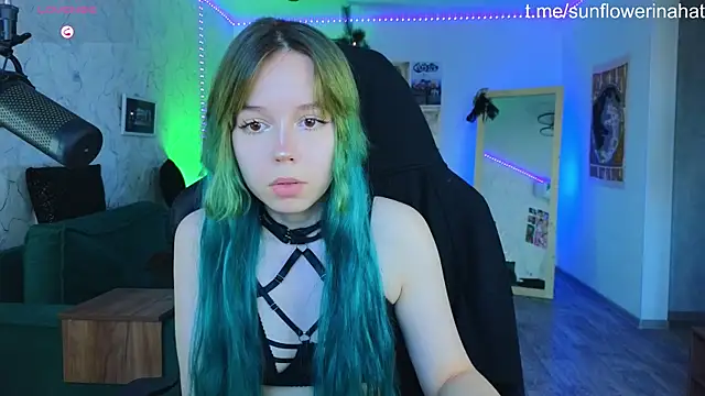 Snapshot of 812sunflowerinahat chatting on 12/19/24, 09:29 812sunflowerinahat online show from 12/19/24, 09:29