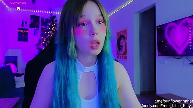 Snapshot of 812sunflowerinahat chatting on 12/21/24, 08:18 812sunflowerinahat online show from 12/21/24, 08:18