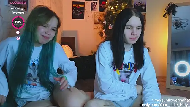 Snapshot of 812sunflowerinahat chatting on 01/08/25, 11:32 812sunflowerinahat online show from 01/08/25, 11:32