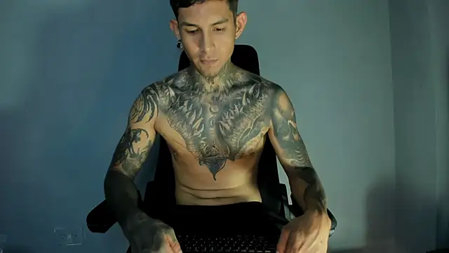 Travistanner 28 online show from 04/17/26, 10:24