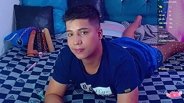 Snapshot of Randy_horny chatting on 02/19/25, 07:06 Randy horny online show from 02/19/25, 07:06