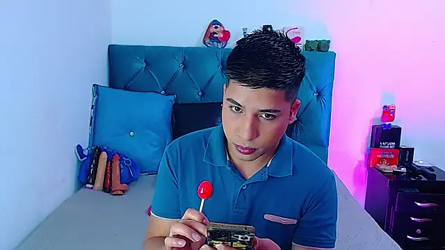 Snapshot of Randy_horny chatting on 02/19/25, 08:52 Randy horny online show from 02/19/25, 08:52