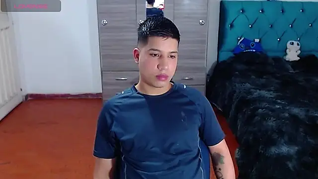 Snapshot of Randy_horny chatting on 09/30/25, 03:50 Randy horny online show from 09/30/25, 03:50